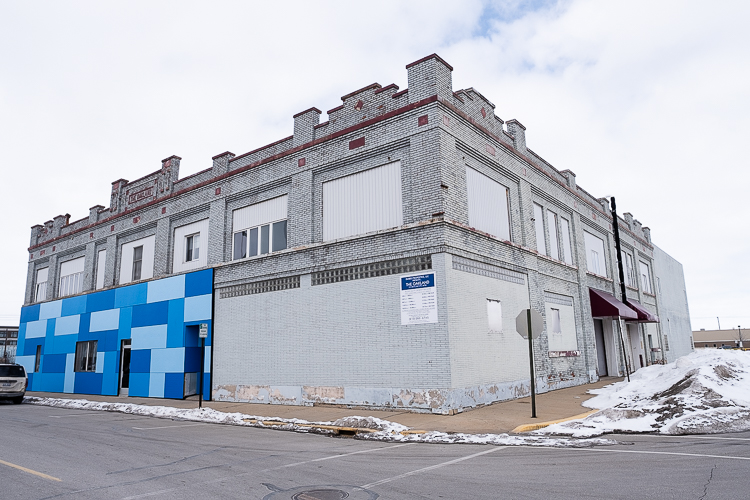 Located at the corner of Third and Adams in downtown Bay City, The Oakland was built in 1912 by The Oakland Motor Car Company as one of the company’s original dealership. 