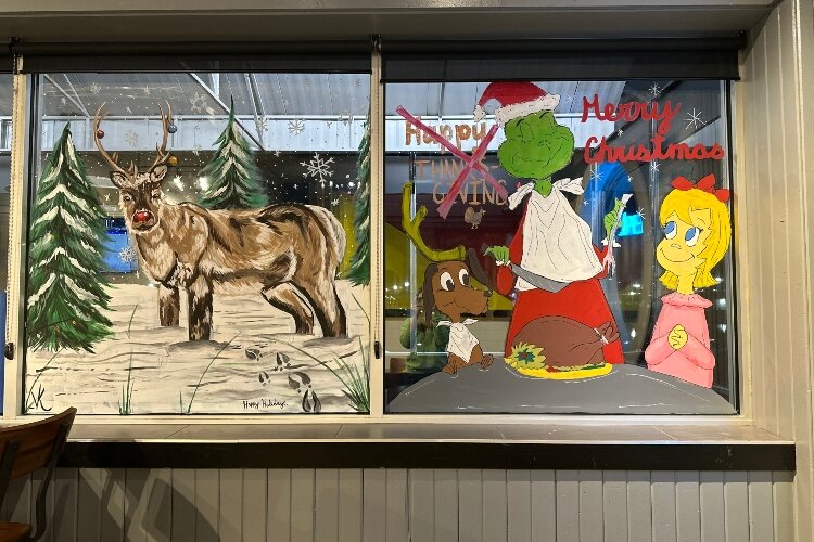 H2O's Waterside Grill invited high school students to enter a festive window decorating contest this holiday season. (Photo Credit: Elyse Hampton)