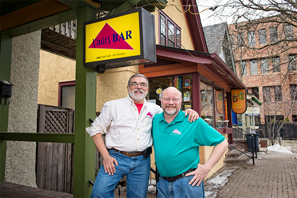 L to R Martin Contreras and Keith Orr at The Aut Bar