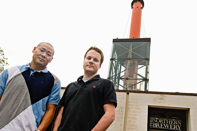 Duo Security co-founders Dug Song and Jon Oberheide at the Tech Brewery in 2010