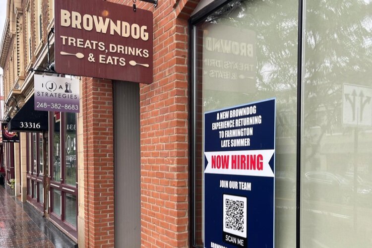 It would take approximately ten employees to reopen Browndog Farmington, a team that would include servers, bartenders, and kitchen staff.