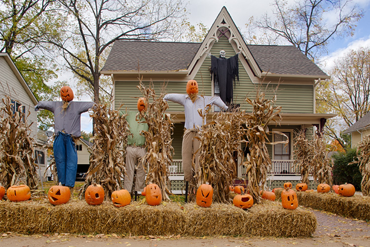 Photos Romeo's annual Halloween on Tillson Street display spooks again