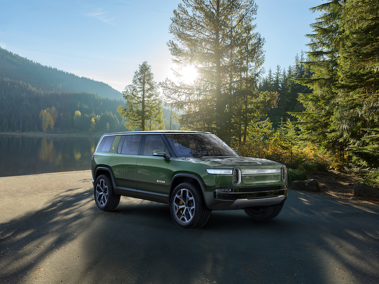 The Rivian R1S pairs adventure with forward-thinking electric power.