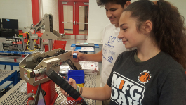 Students participate in a MADE automation class.