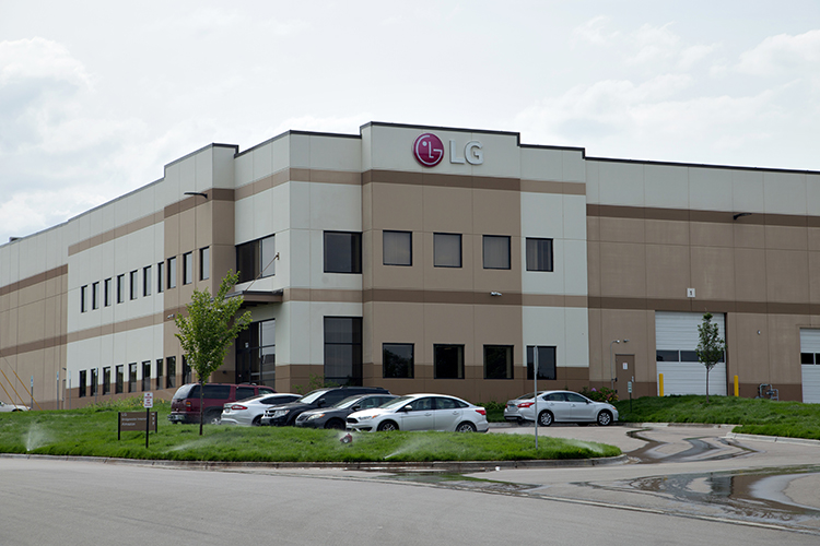 The new construction will resemble the tri-county commerce center in Hazel Park.