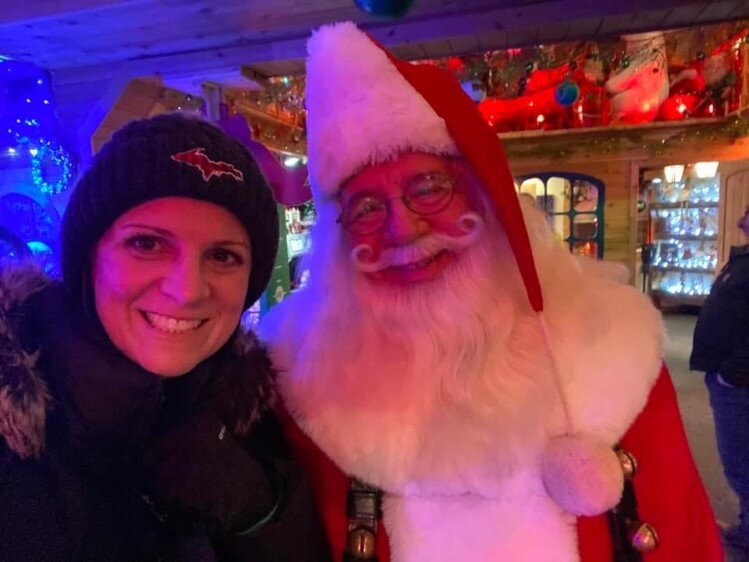 Santa House volunteer Kimberly Zimmer-Janeczko & Santa Claus
