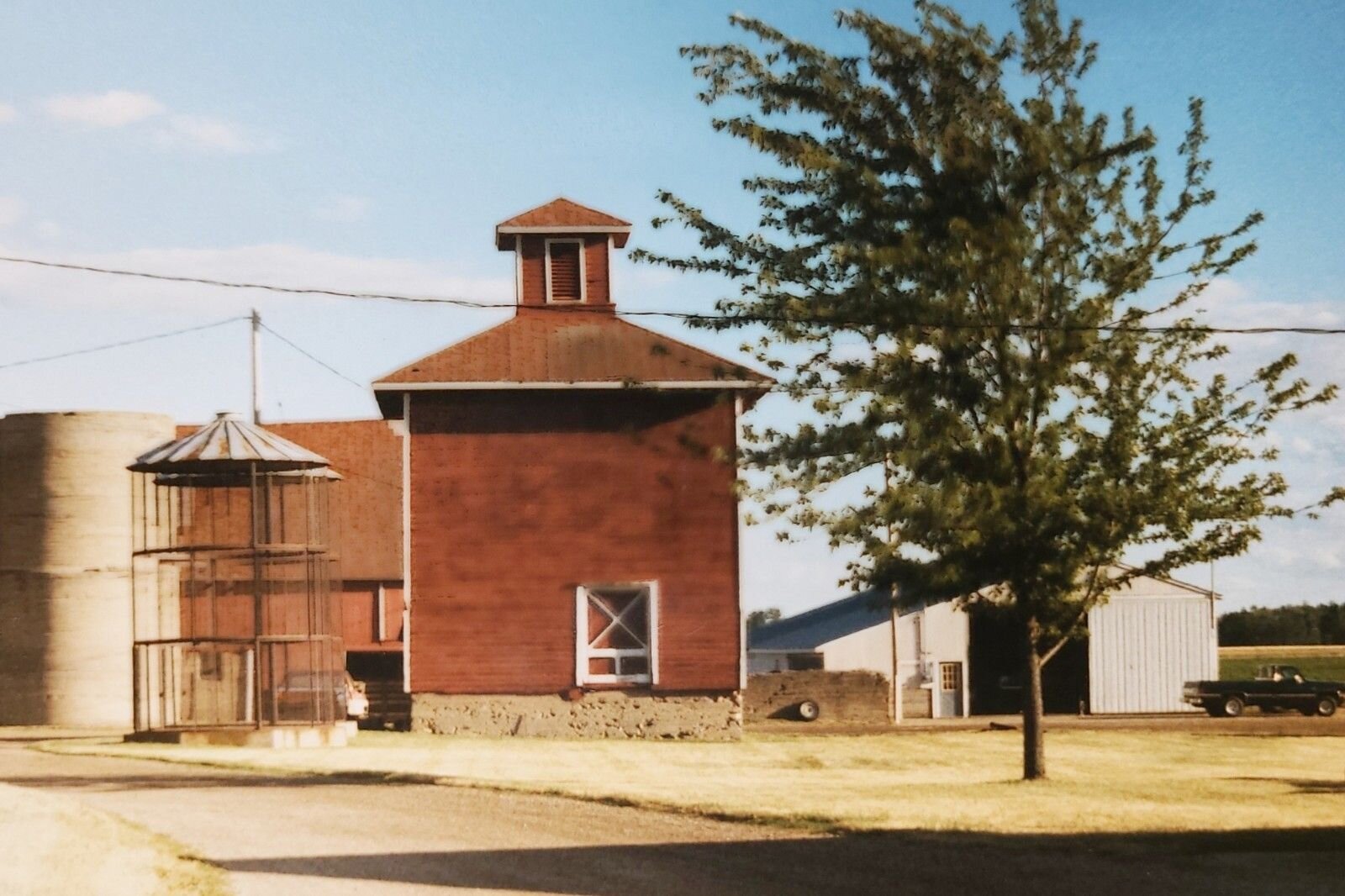 The Lockwood/Avery Granary was donated by Tyler and Lisa Avery,
