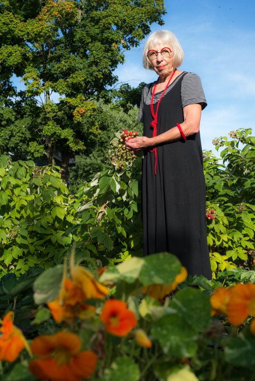 Before Sally Reynolds launched Fruit on the Vine, she grew her own raspberries, which she invited neighborhood children to pick.