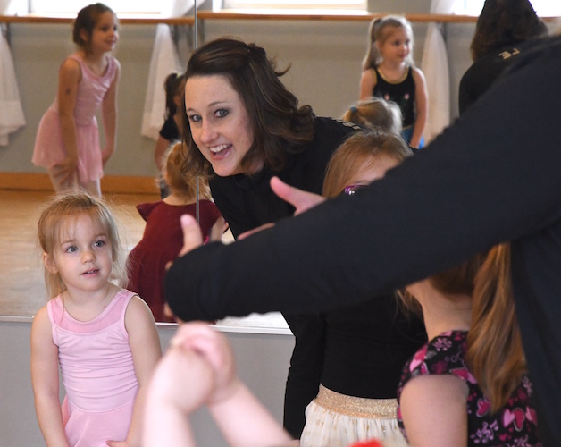 Nichole Pierman and students during a dance class