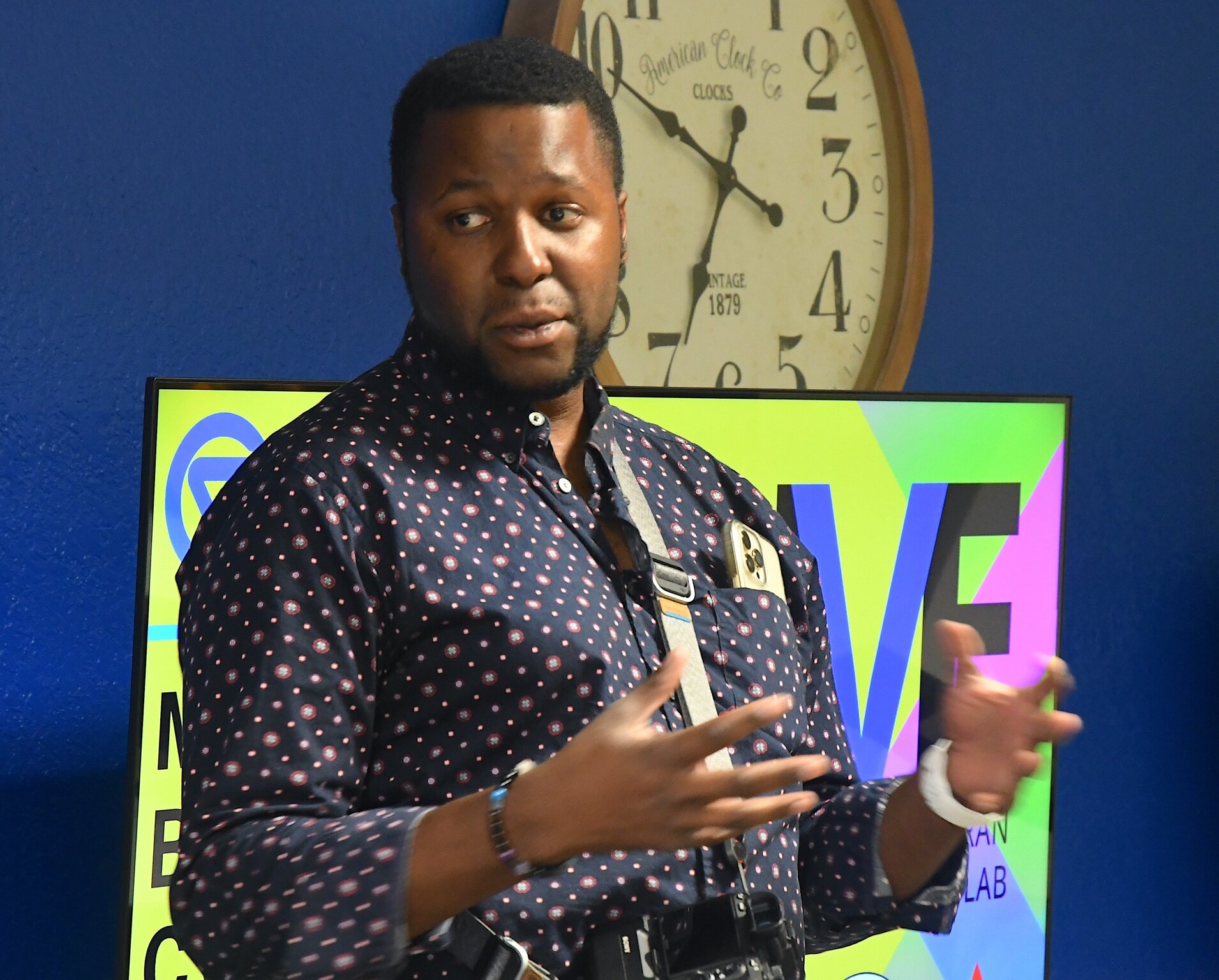 Isaiah Dillard, a digital content creator, marketer, and brand specialist, speaks during the opening session of the Michigan Veteran Entrepreneur Lab session in Battle Creek.