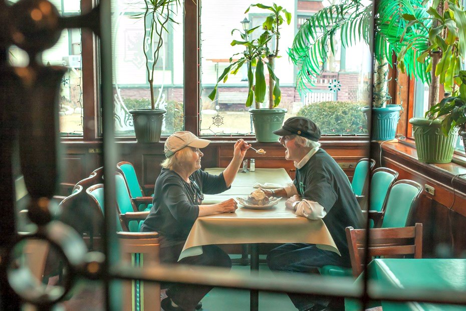 Gayle and Rock Stevens share a sundae.