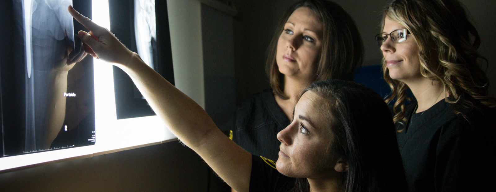 St. Clair County Community College students read X-ray images.