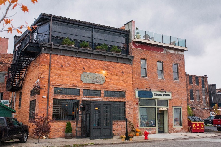 Vintage Tavern added a roof deck to increase its customer base.