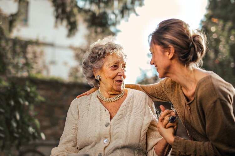 Caregivers for people living with dementia are invited to support groups and trainings available through Golden Horizons Adult Day Center.