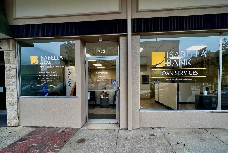 Isabella Bank now operates a Wealth and Loan Office in Downtown Bay City. The office is open by appointment. 
