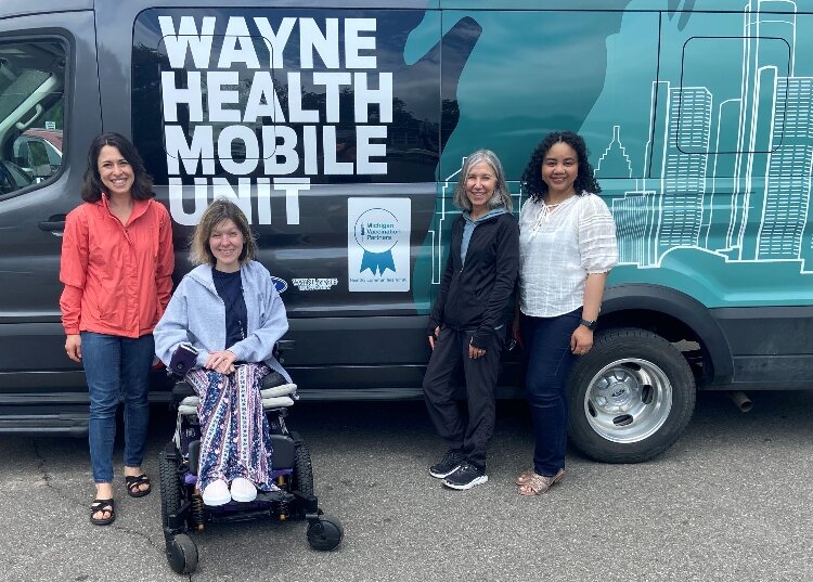 The Wayne Health Mobile Unit with (L-R) Patti Ramos, Kristen Milefchik, Sharon Milberger and Dr. Rhonda Dailey 