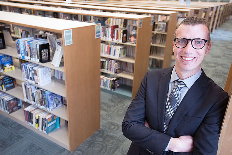 Scott Duimstra at the Capital Area District Library-Photo Dave Trumpie