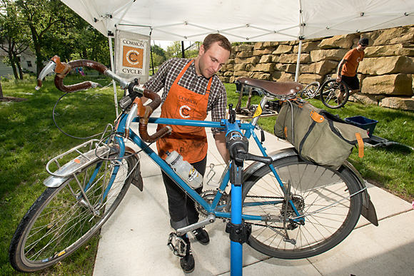 Ben Schultz fixing a bike at Common Cycle