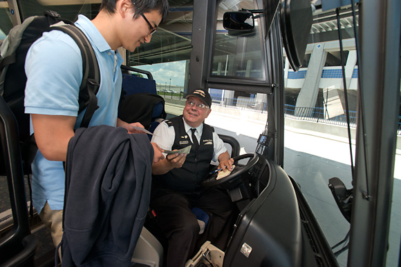 Heonsoo Lee buys a ticket to Ann Arbor on the AirRide