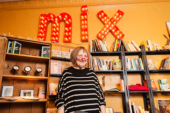 Bonnie Penet at Mix