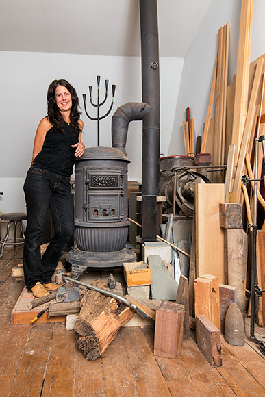 Sharon Que in her sculpture studio