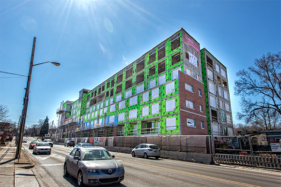 High end apartments at 618 South Main under construction