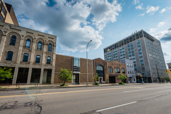 Huron Street at Fourth Avenue