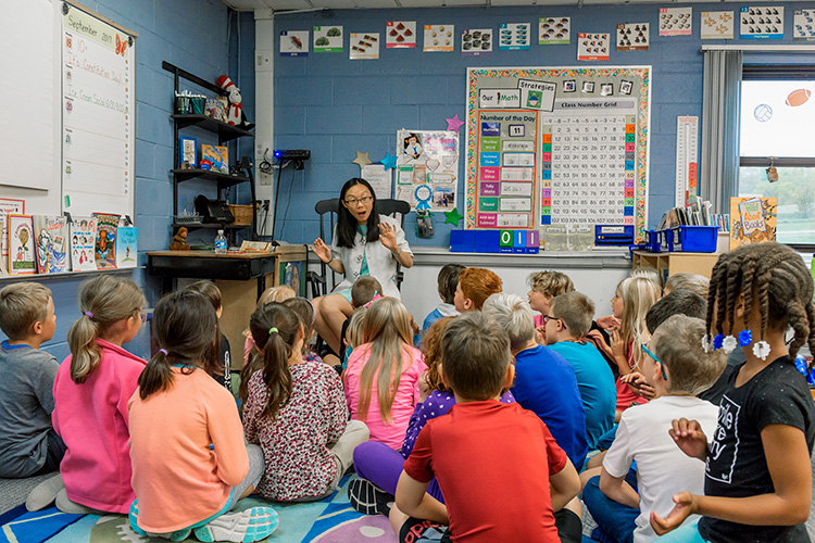 Yolanda Luo teaching Mandarin at Bates Elementary School in Dexter