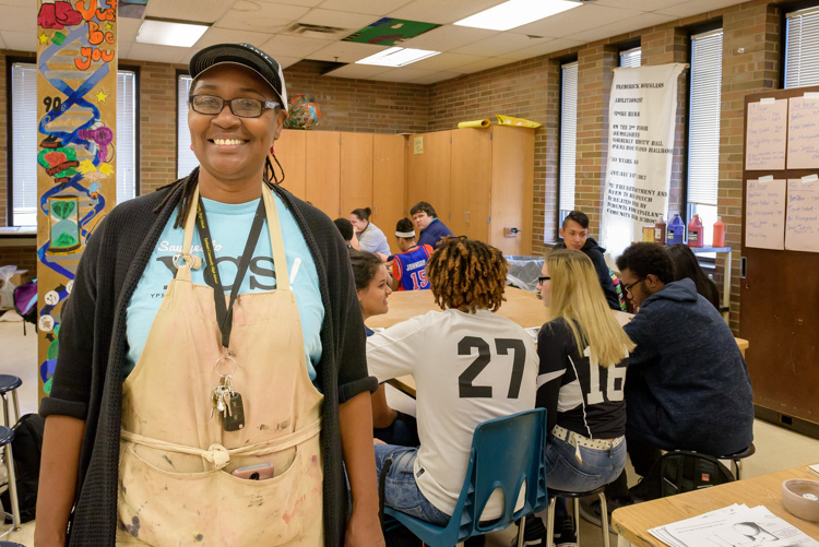 Lynne Settles in one her classes at Ypsilanti High School