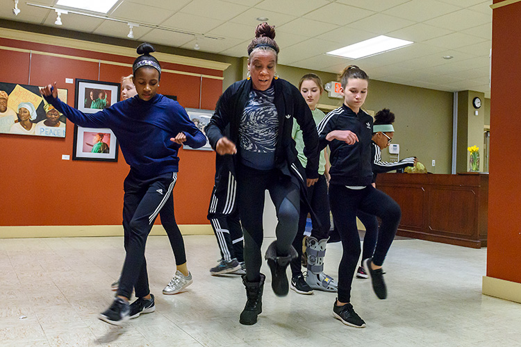 Gina Danene Thompson with one of her dance classes at the Riverside Arts Center