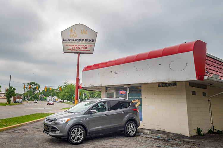 La Espiga Dorada Market on Ecorse Road