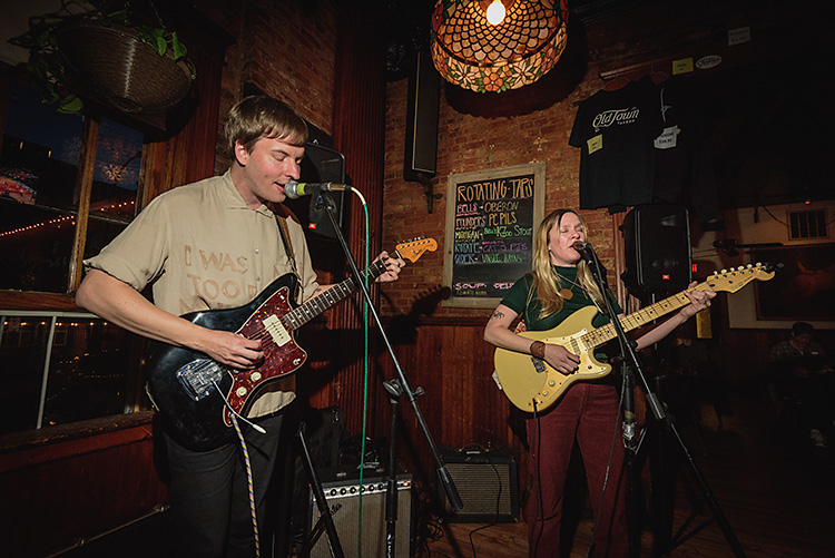 Fred Thomas and Kelly Jean Caldwell playing at the Old Town Tavern