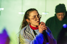 Sahara Tomlin performing at The Underground