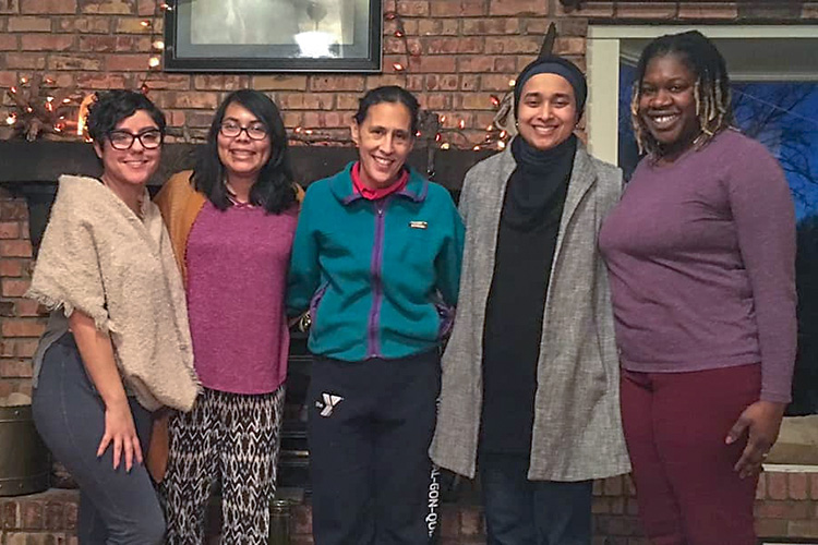 Catalina Rios, Maria Ibarra-Frayre, Julie Quiroz, Tanya Reza, and Desirae Simmons of USOLAL