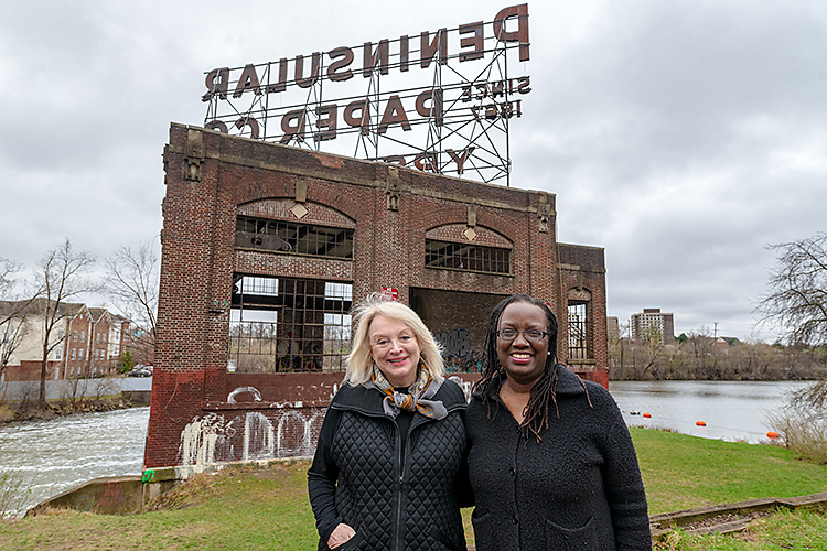 Margery Dosey and Anne Brown at the Peninsular Dam