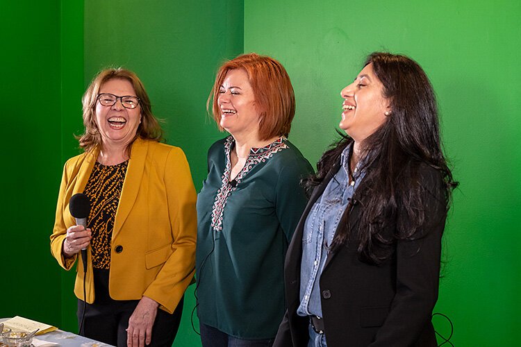 Ernestina Acosta, Silvana Marcos, and Yolanda Casillas on Contacto Michigan's Cúrate en Salud show.