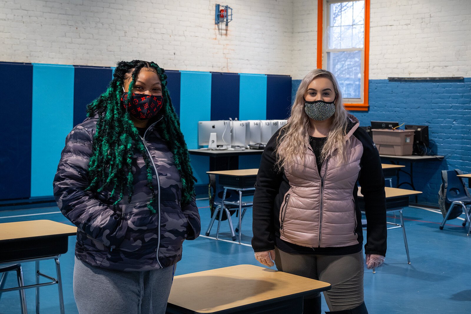 Facilitators Takia Roberts and Anna Justo at the Parkridge Community Center learning lab.