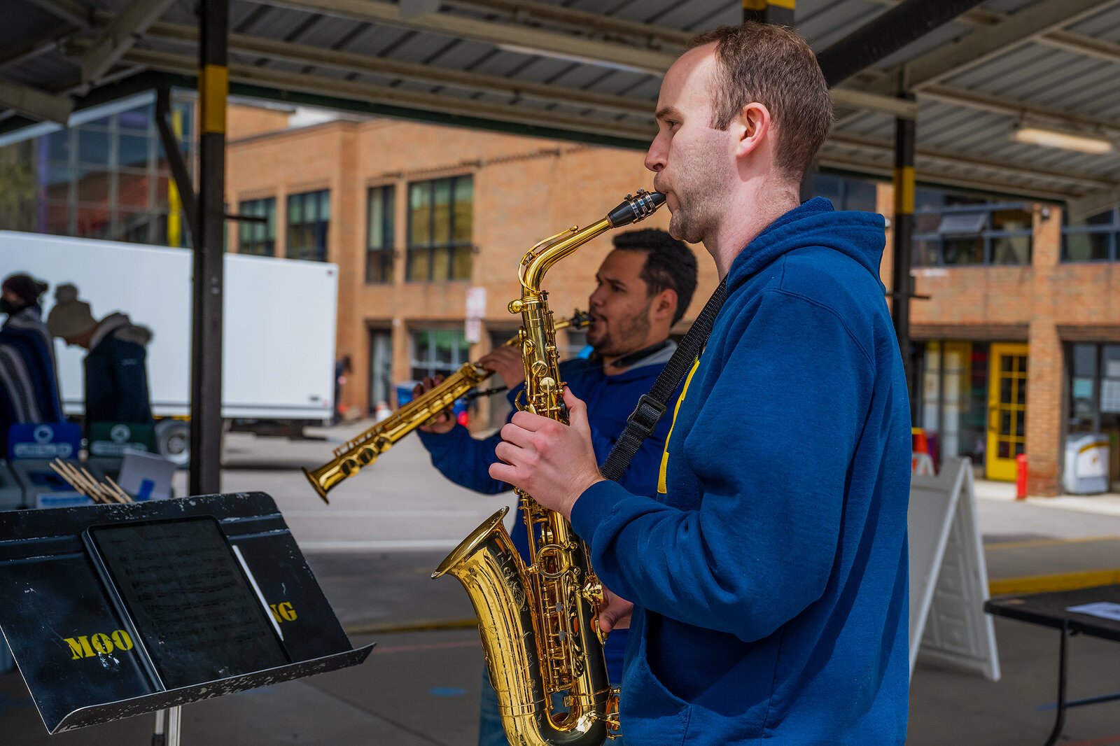 Walt Puyear playing at an Ann Arbor Camerata performance at Kerrytown Farmers Market.