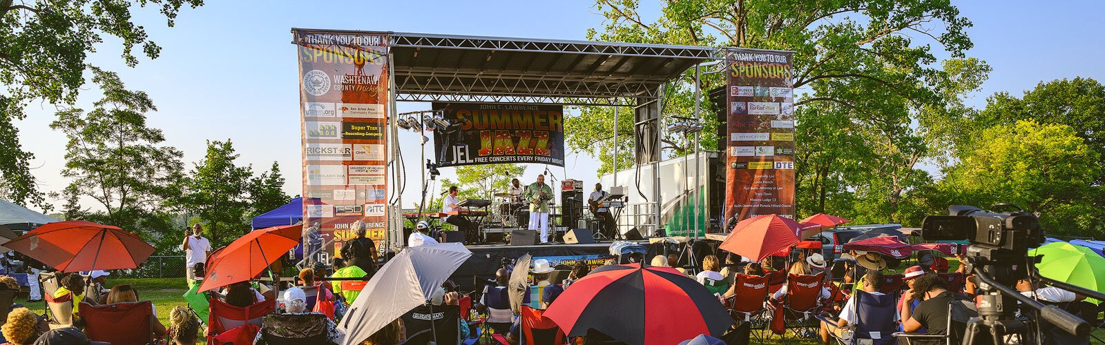 Gerald Albright performing at the John E. Lawrence Summer Jazz series.