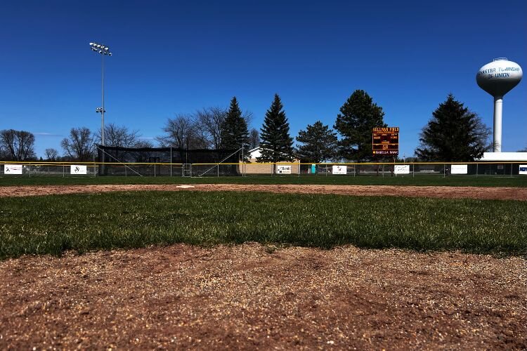 McDonald Park is the largest Union Township Park that includes 6 ball fields and supports several leagues, including MPUTLL.