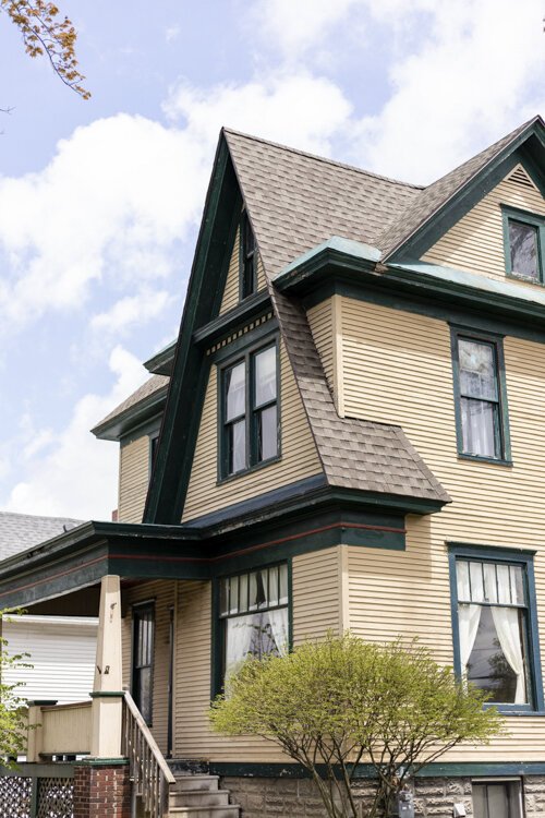 117 Fancher was built in the Queen Anne’s style and features a front gabled roof, according to Michelle Sponseller.