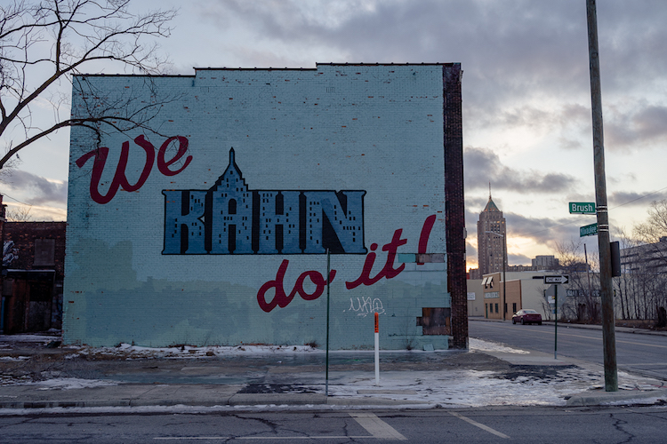 "We Kahn do it!" mural in Milwaukee Junction