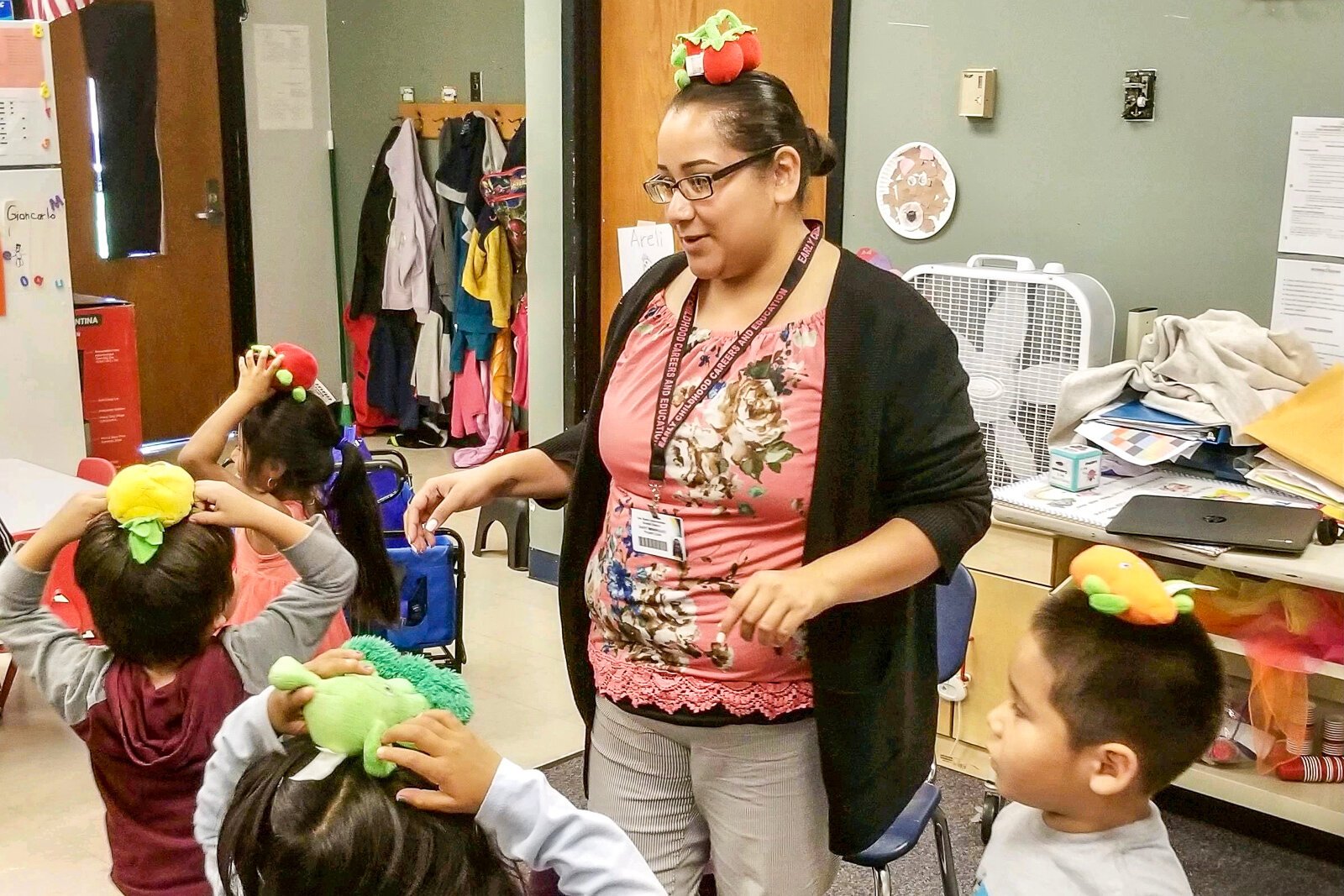 Daisy Manriquez leads a classroom program.