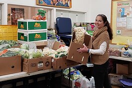 SR2H member Lisa Lewis is based out of Wyoming, Michigan, with United Church Outreach Ministry (UCOM), where she's been leading virtual Health Through Literacy programming and assists with distributing fresh produce in the community.  