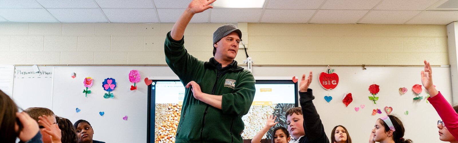 Jake Williams, Gleaners program services manager, teaches a Best Food Forward class on whole grains at Pearl Lean Elementary in Warren.