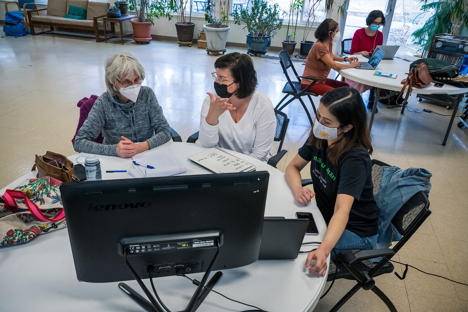 An intergenerational Spanish class at the Ypsilanti Senior Center.