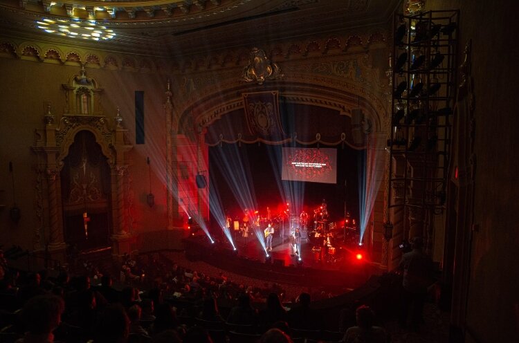 Port City Church will host a free Christmas Eve production at Muskegon’s historical Frauenthal Theater.
