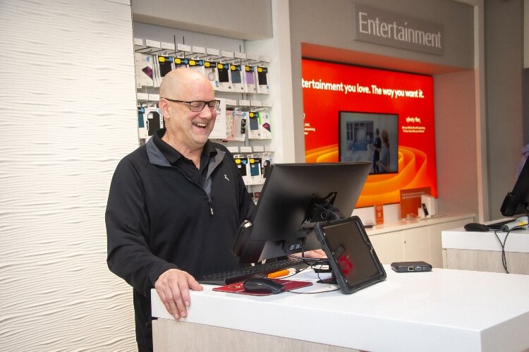 Gordon Burnham has been with Comcast’s Xfinity Store in Muskegon for over 36 years. 