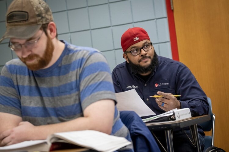 GRCC students in a Mechatronics class.