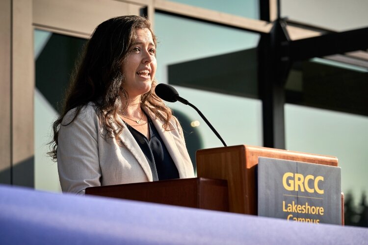 Kelsey Sivertson shared her inspirational story at the GRCC Lakeshore campus’ ribbon-cutting ceremony.